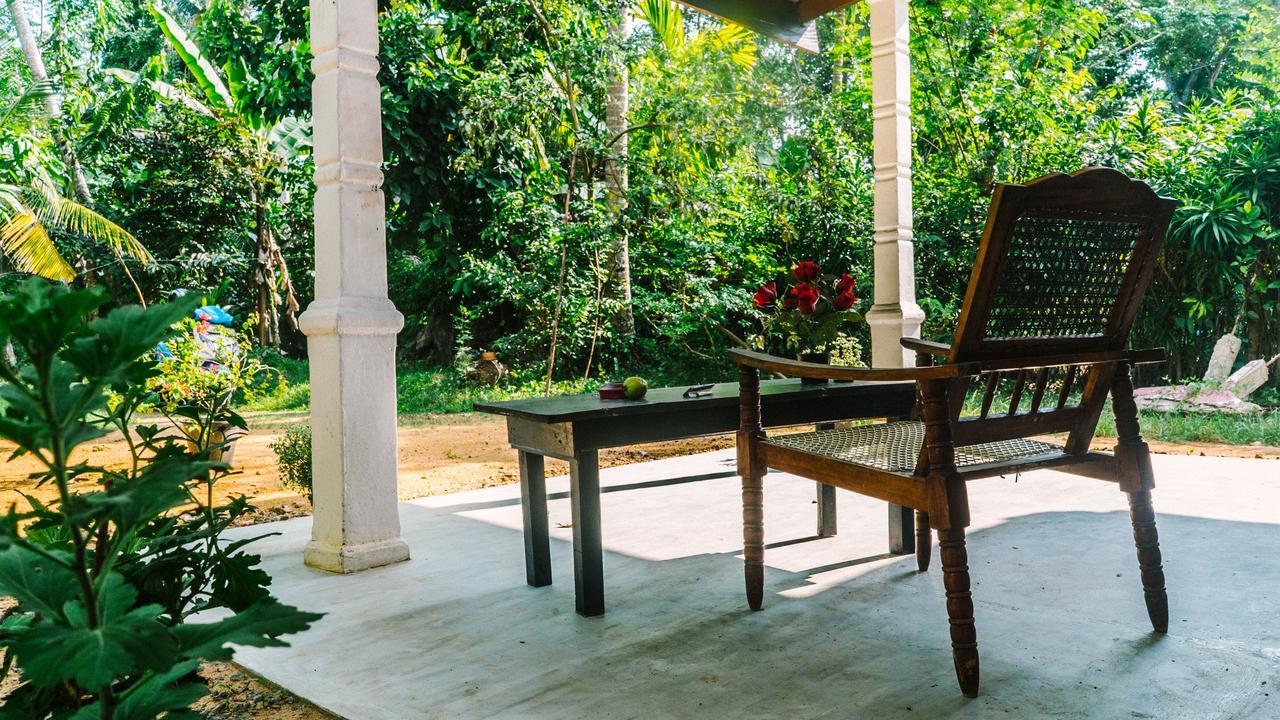 New Sam Tourist Inn Weligama Extérieur photo
